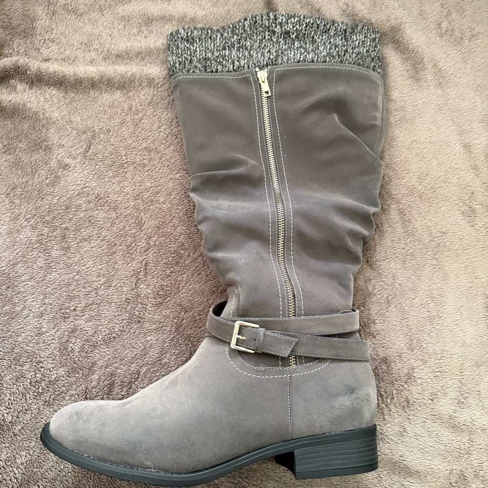 Torrid Gray Knee-High Women's Boots - Picture 4 of 4